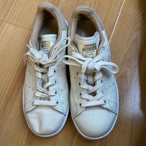 Adidas Stan Smith women size 5